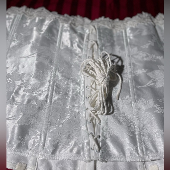 Empire Intimates White Satin Floral Lace Corset Bustier #6709 Made in USA Sz 44 - Picture 4 of 12